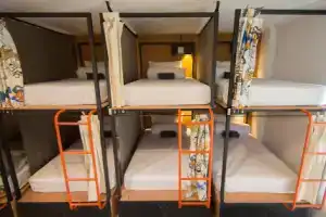 Tan Hostel x Cafe, Ао Нанг
