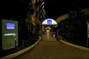 Отель «Novotel Caserta Sud», Казерта