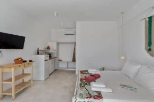 Annassa Villa, Алмирида