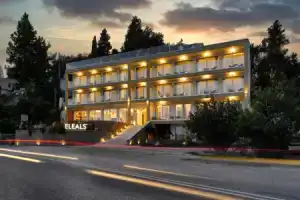 Eleals Boutique Hotel, Перама
