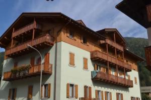 049 Trilocale Centrale Pinzolo, Пинцоло