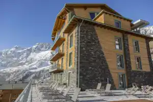 White Angel Hotel, Брёй-Червиния