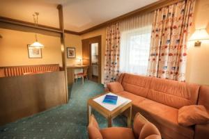 Appartement Hotel Panorama-im Bademantel direkt in die Alpentherme, Бад Хофгаштайн