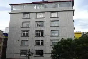 Dream Inn, Дали