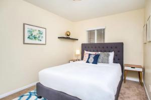 Wonderful 3br/2ba Home in Mission Beach by Domio, Сан-Диего