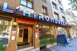 Отель «Hôtel Restaurant l'Hirondelle», Дюнкерк