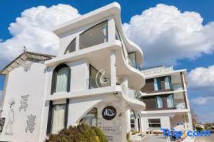 Dali see seaside Guest House (Erhai S Bay Ecological Corridor Shop), Дали