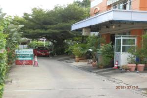 Sandy Serviced Apartment, Бангкок