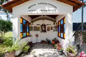 Blue Haven Beach Loft Apartment, Керкира