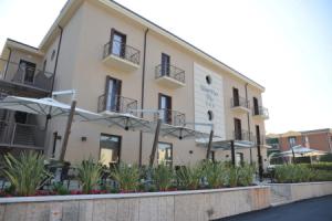 Hotel «Dori», Пескьера-дель-Гарда