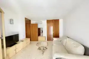Torre Valencia Apartment, Бенидорм