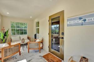 Immaculate 3-bed House in West Palm Beach, Уэст-Палм-Бич