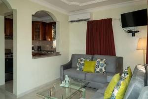 Villa Gumio - Your Comfort In Boca Chica Beach 2 Bedroom Apts by RedAwning, Бока Чика