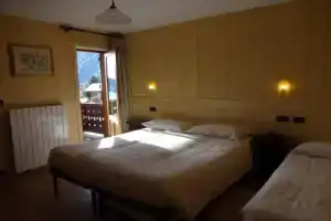 Отель «Santa San», Шамполюк