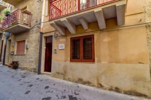 Fiori di Sulla Sinago Lascari, Ласкари