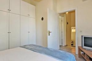 Demi Maisonette, Криопиги