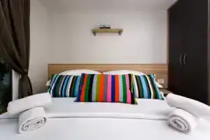 Waterman Beach Village, Супетар