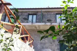 Ферма «Agriturismo La Lobra», Масса Лубрензе