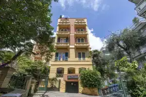 Attractive Apartment in Sanremo With Terrace, Сан-Ремо