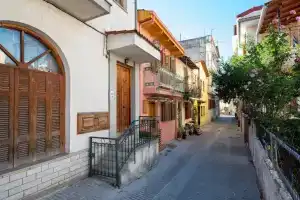 Dandy Villas Ioannina- Colorful Boutique House, Янина
