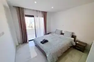 Sea Bay Apartment, Ларнака