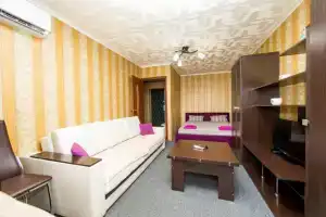 Aday Apartments (Эдэй Апартаменты) на улице Радищева 86, Курск