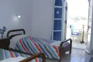 Robertos Villas, Периволос