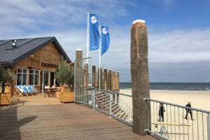 Secluded Holiday Home in Vlieland With Garden, Ост-Влиланд