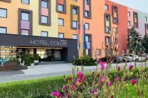 Hotel «Color», Братислава