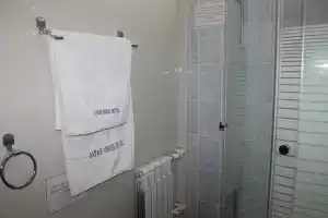 Safar-Obod Hotel, Гулистан