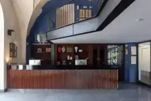 Coclee Guest Suite Palace, Сальве