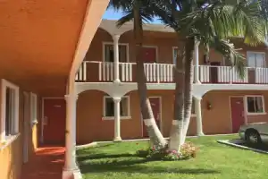 Отель «Paradise Inn and Suites», Лос-Анджелес