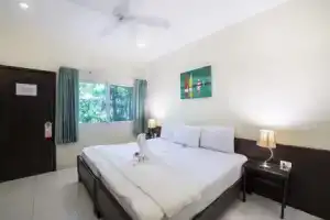 Lokal Phuket «Former k-Hotel» - Sha Extra Plus, Патонг
