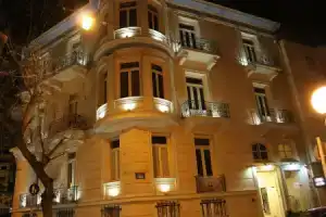 Exis Hotel, Афины