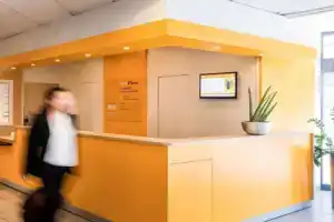 Hotel «F1 Paris Saint Ouen Marché Aux Puces Rénové», Париж