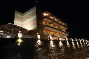 Karos Hotel Llaman, Химара