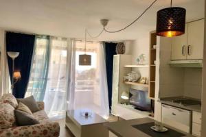 Cozy Cute Seaview Studio Wi Fi Playa Las America, Плайя де лас Америкас