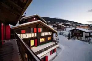 Hotel «Teola», Ливиньо