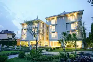 Nantra Chiangmai Riverfront Hotel, Чианг Май