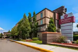 Отель «Best Western Premier Airport Carlingview», Торонто