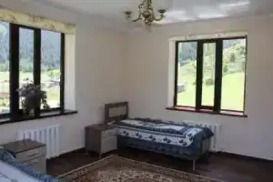 Гостевой дом «Emir», Каракол