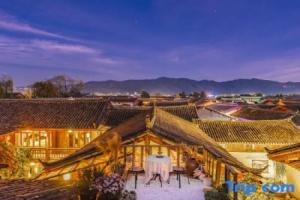 Lijiang Huamian Homestay Hotel, Лицзян