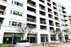 Platinum Suites, Thepprasit Road - Large top Floor Studio, Джомтьен