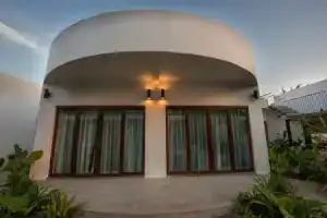 Ren Resort, Сиануквиль
