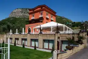Antico Casale Russo, Пьяно-ди-Сорренто