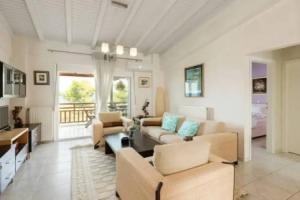 Beautiful and Modern Apartment in Neos Marmaras, Неос Мармарас