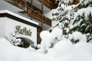 Hotel «La Perla: The Leading Hotels of the World», Корвара