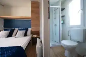 Amazing Home in Drage With 12 Bedrooms, Wifi and Outdoor Swimming Pool, Драге