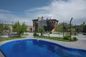Вилла «RlS Signature Zovuni», Ереван
