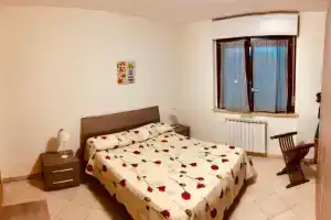 Casa MALÙ 2, Латина